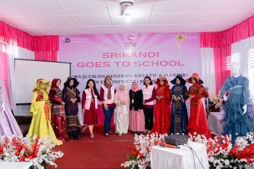 Perkuat Dunia Pendidikan, PLN UIP SBU Hadir Melalui Program Srikandi Goes To School, PLN Mengajar di SMK Setia Budi Binjai