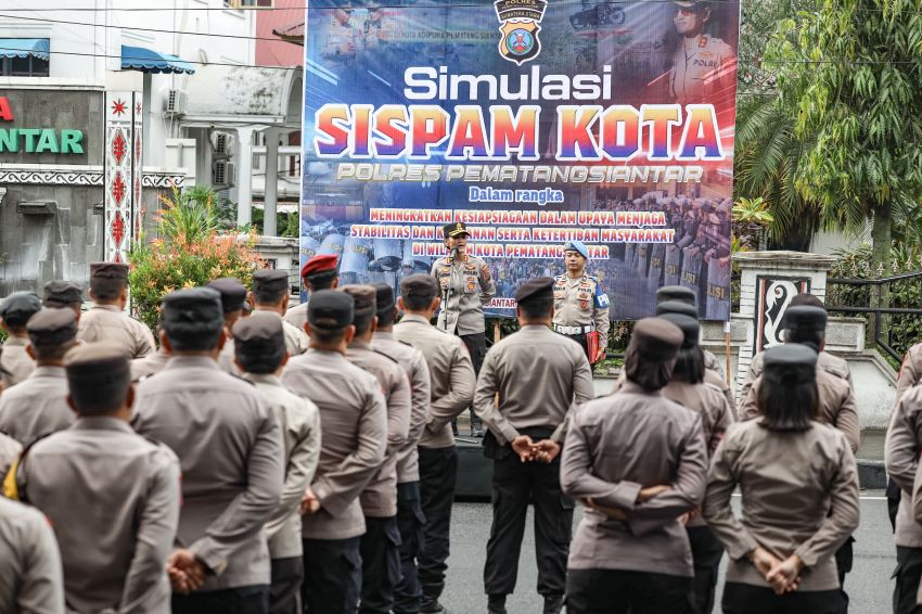 Walikota menghadiri Sispam kota Pematangsiantar yang di gelar oleh Polres