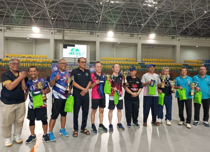 Turnamen Pingpong Lansia Sekota Medan 2026: Hasan/Feri (Angsapura) Raih Juara 1 Setelah Taklukkan Bambang/Jarko (Wonogiri)