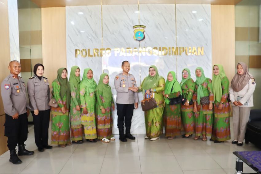 Kapolres Padangsidimpuan Terima Audiensi Muslimat NU, Bahas Konfercab dan Sosialisasi UU PPRT