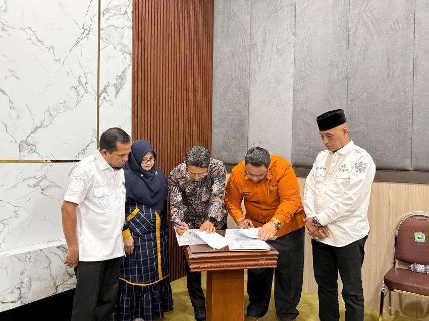 Penandatanganan Nota Kesepahaman BPS Kabupaten Solok dengan STAI Solok Nan Indah dan STIE El Hakim Solok.