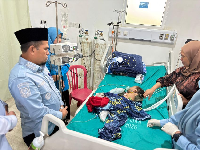 Wabup Solok Jenguk Bocah Korban Penganiayaan.