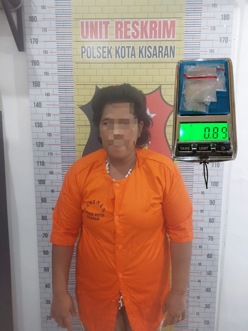 IRT Usia 40 Tahun di Kisaran Barat Diamankan Polisi, Rumahnya Jadi Sarang Transaksi Sabu