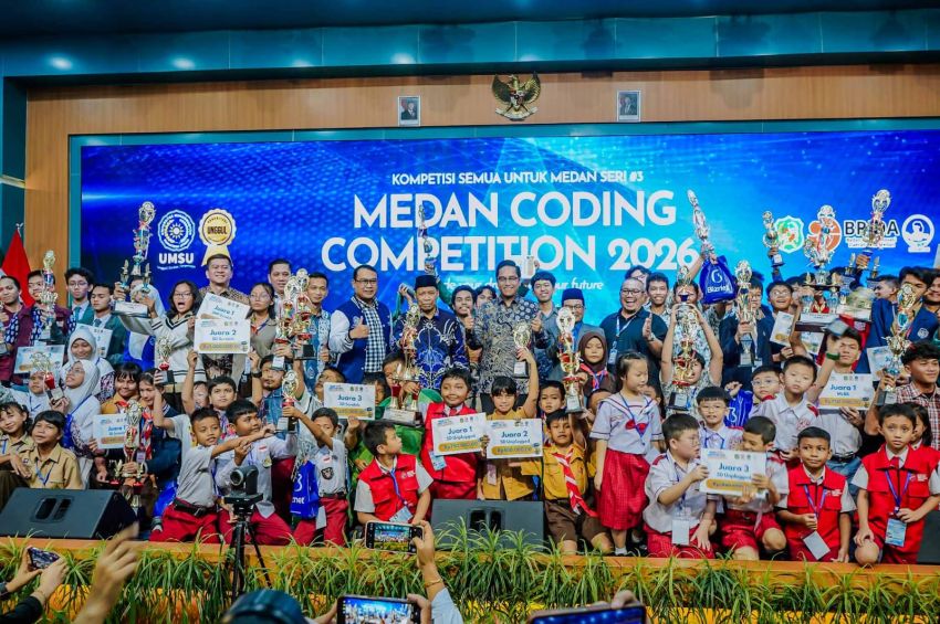Tutup Medan Coding Competition 2026, Rico Waas: Teknologi* *Ciptakan Solusi*