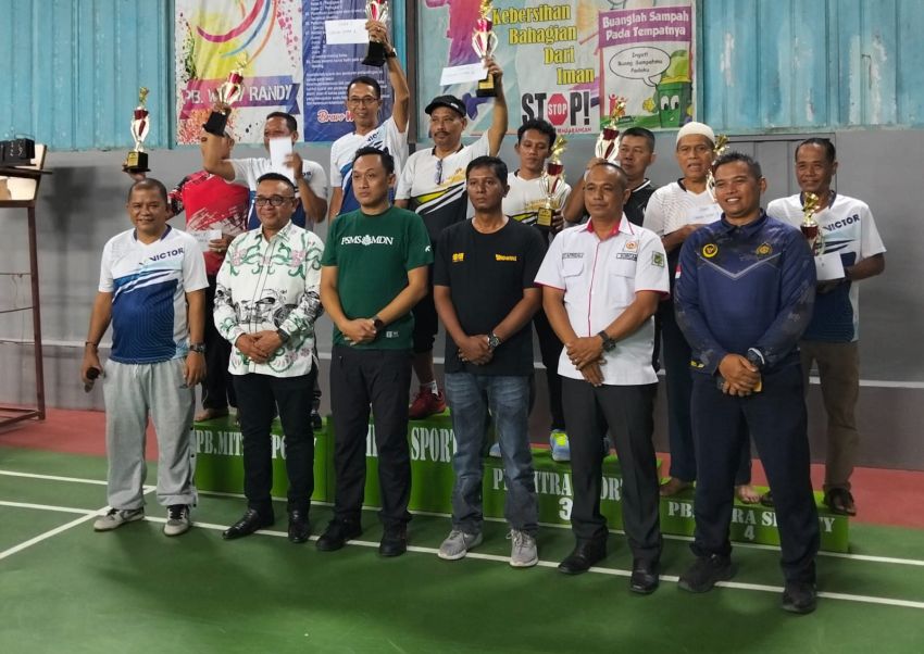 Turnamen Badminton PB Mitra Sporty Medan Resmi Ditutup Kadispora Bersama KONI