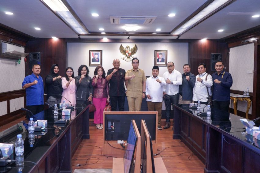 Apresiasi Pansus Penertiban Aset Daerah, Rico Waas Minta Perangkat Daerah Responsif dan Dukung DPRD
