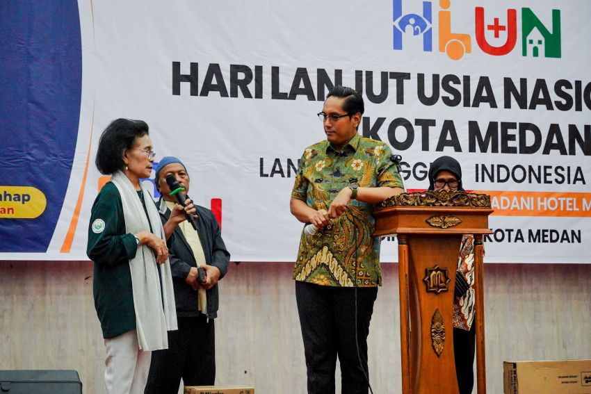 Usia Bukan Batas, Rico Waas Ajak Lansia Medan Tetap Jadi Cahaya Keluarga dan Inspirasi Kota