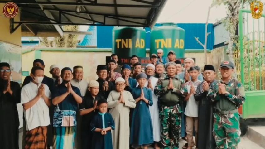 Presiden RI dan KSAD Hadir untuk Rakyat! Satgas Yonif 123/Rajawali Bangun Sumur Bor di Masjid Nurul Falah Kepi, Papua