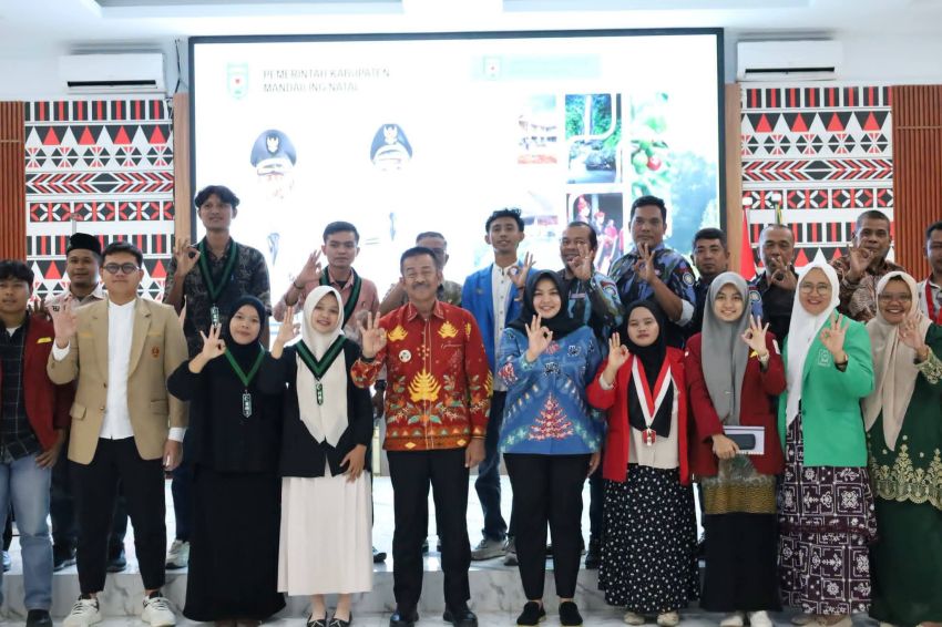 Tak Anti Kritik! Bupati Saipullah dan Wabup Atika Undang Mahasiswa Bahas IPR, Harga Gabah hingga Masa Depan Madina