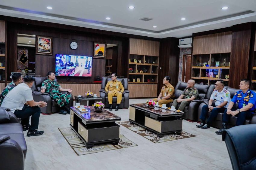 Silaturahmi dengan Pangdam I/BB, Rico Waas Perkuat Sinergi Pemko Medan dan TNI