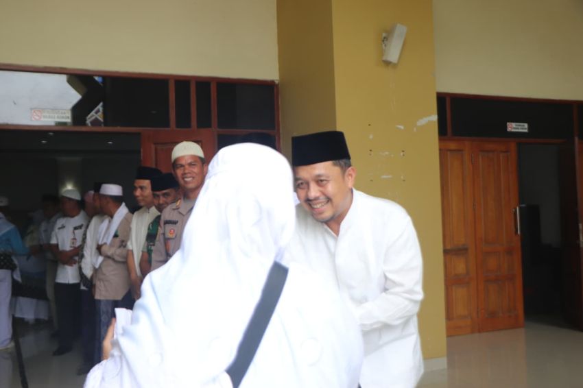 Penuh Haru! 105 Jemaah Haji Paluta Disambut Langsung Bupati H. Reski Basyah, Satu Jamaah Meninggal di Mekkah