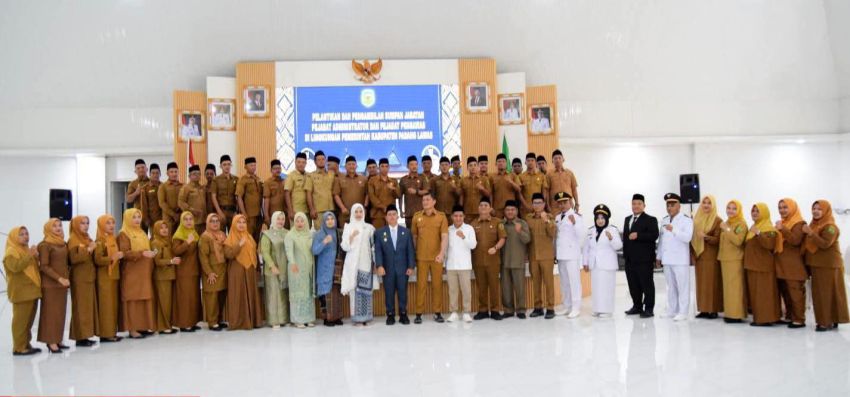 Penyegaran Birokrasi di Palas! Bupati Putra Mahkota Alam Lantik Pejabat Administrator dan Pengawas
