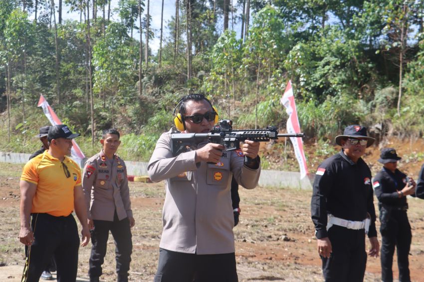 Bukan Sekadar Adu Tembak! Kapolres Tapsel Cup 2026: AKBP Yon Edi Winara Ingatkan Polisi Harus Bisa Kendalikan Diri