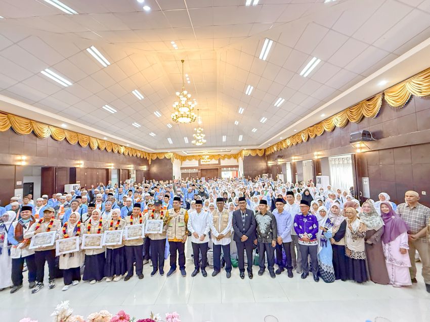 Pemkab Solok Sambut Kepulangan Jamaah Haji dari Tanah Suci Mekah di Asrama Haji Padang