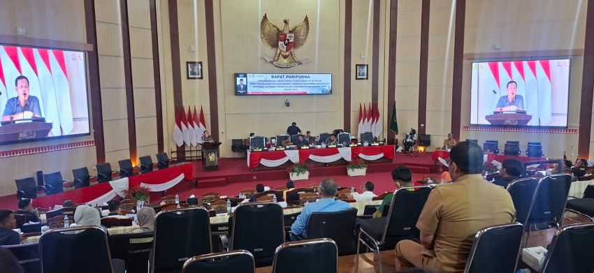 Fraksi DPRD Medan Soroti LPJ APBD 2025, Wawali Zakiyuddin Harahap Dengarkan Pandangan di Paripurna