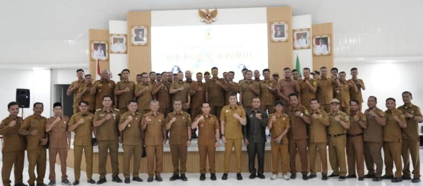 Bupati Padang Lawas Gaspol Benahi PAD dan Sampah, Kepala Desa Diminta Jangan Main-Main dengan Anggaran