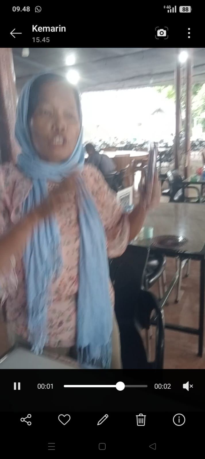 Tangisan Histeris Seorang Ibu, Melihat Video Pembantaian Anaknya Jaka Malau Oleh Oknum IPK