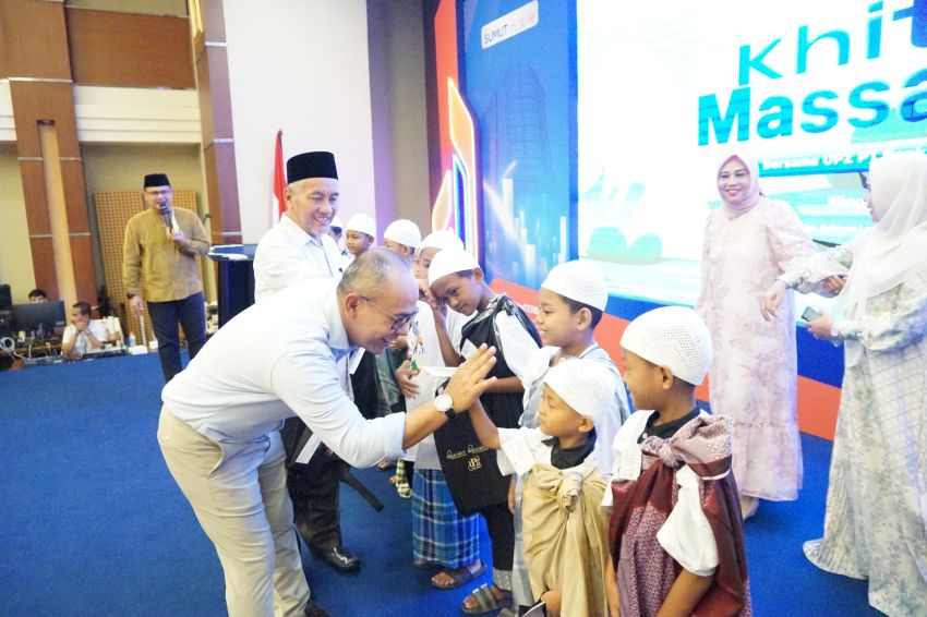 Bank Sumut Salurkan Zakat Pegawai, 100 Anak Ikuti Khitan Massal