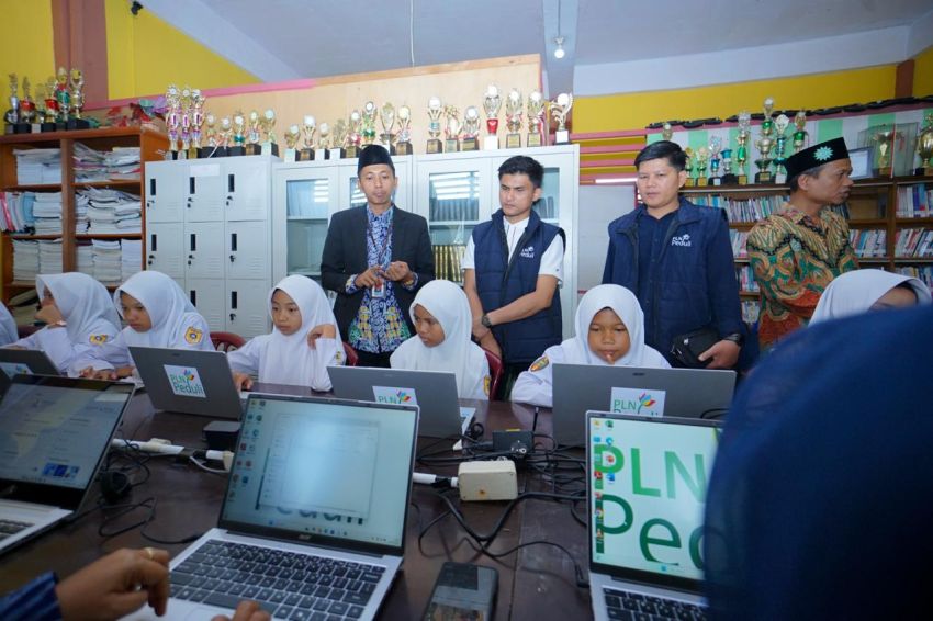 PLN UID Sumut Dukung Penguatan Literasi Digital Siswa MTs Muhammadiyah 19 Tanjung Pura