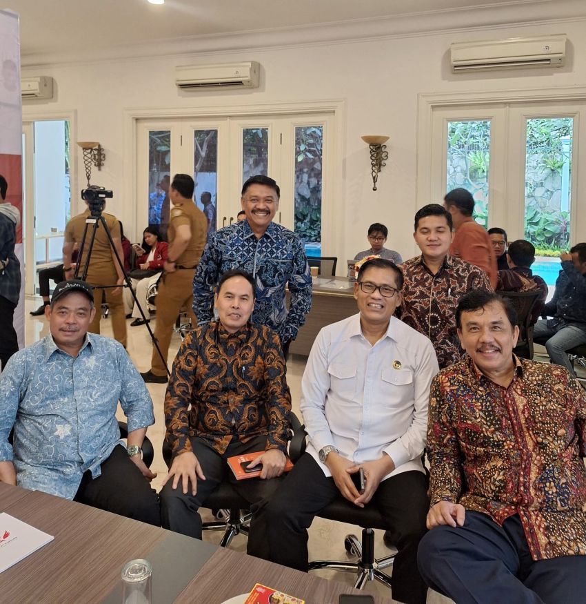 Sapi&ndash;Pisang di Garis Batas: Ketika Kedaulatan Bertemu Kemanusiaan