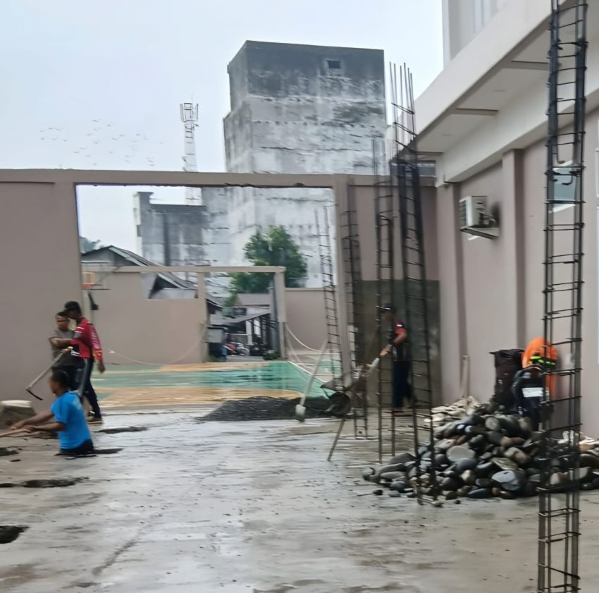 Bangun Kembali Setelah Dibongkar, Pagar Yayasan Maitreyawira Tanpa Izin PBG Lagi