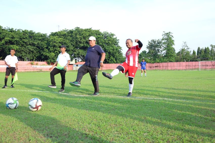 Meriahnya Pembukaan Turnamen Sepak Bola Antar Instansi, Meriahkan HUT Bhayangkara ke-80 di Asahan