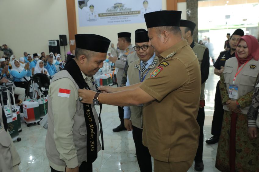 Wakil Bupati Asahan Sambut Hangat Kepulangan Jamaah Haji Kloter 7 di Asrama Haji Medan