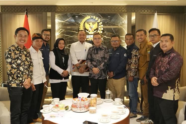 Dasco Terima Audiensi DPP FAGAR, Aspirasi Guru Honorer Disampaikan ke DPR RI