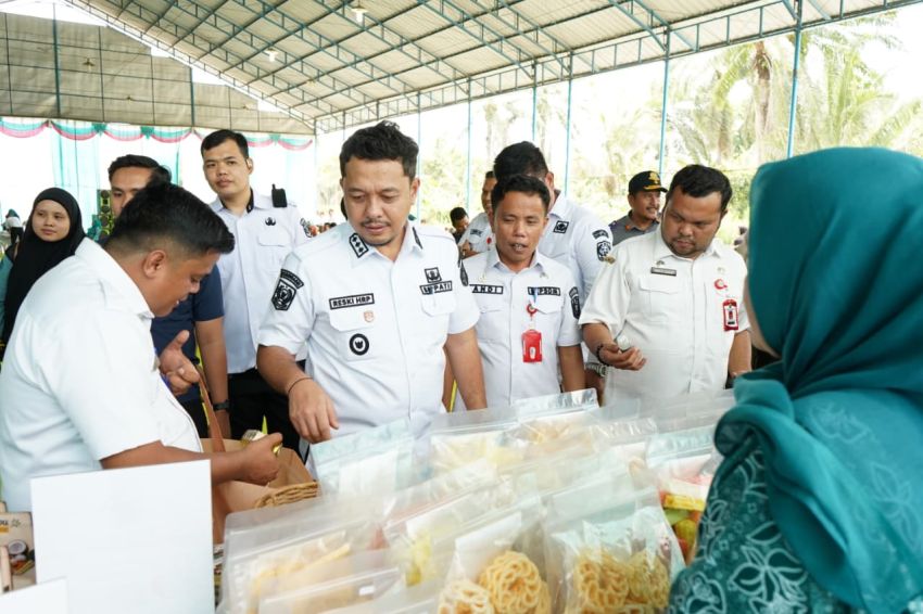 Tim TP PKK Sumut Monitoring UP2K di Paluta, Bupati Reski Basyah: Program PKK Harus Berdampak Nyata untuk Kesejahteraan Warga