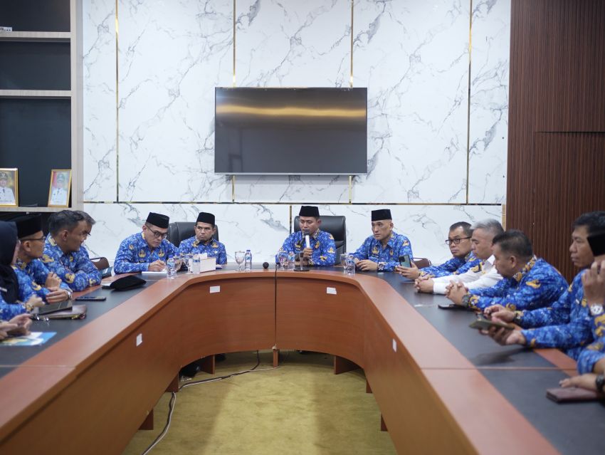 Bupati Solok Pimpin Rapat Koordinasi Pimpinan Bersama Seluruh Kepala OPD.