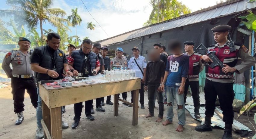 Gerebek Sarang Narkoba di Area Perkebunan dengan Pengamanan Sejumlah CCTV, Satres Narkoba Polrestabes Medan Ratakan Seluruh Barak Dengan Cara Dibakar