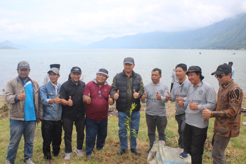 Sekda Mursid Ajak Masyarakat Rawat dan Lestarikan Pohon di Kawasan Lut Tawar