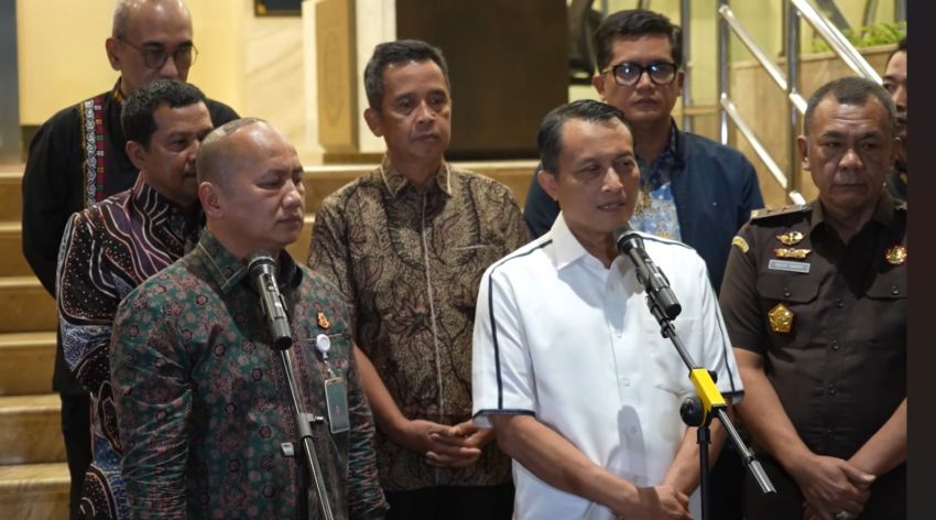 Mantan Jampidsus FA Jadi Tersangka TPPU, Tim Sembilan Kejagung Tahan di Rutan KPK