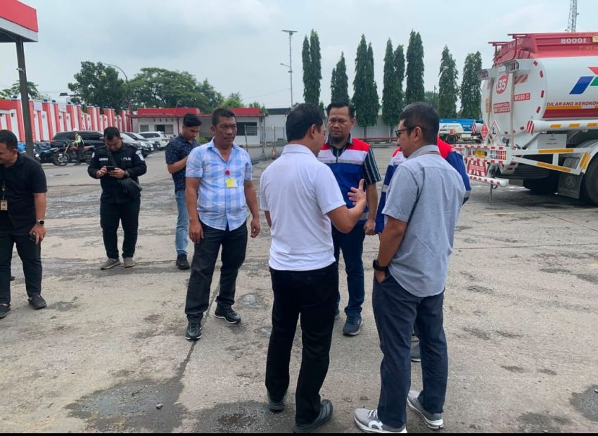 Polda Sumut Kawal Distribusi BBM, Puluhan Mobil Tangki Diberangkatkan ke SPBU Demi Jaga Pasokan untuk Masyarakat