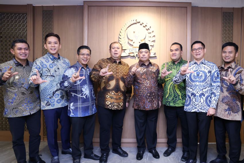 Bahas Penguatan Hubungan Pemerintah Pusat dan Pemerintah Daerah Bupati Solok Ikuti Audiensi APKASI Bersama Pimpinan DPR RI