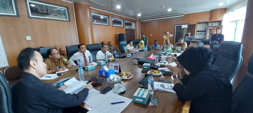 Komisi IV DPRD Medan Minta SDABMBK Kota Medan Bongkar Bangunan Taman di Jl Monginsidi