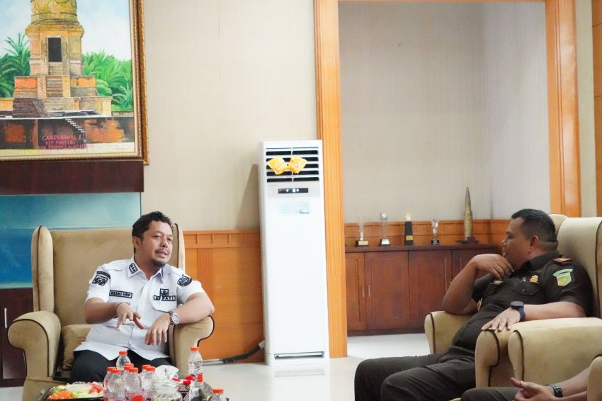 Bupati Paluta Perkuat Sinergi dengan Kejari, Optimalisasi PAD dan Penyelesaian Konflik Agraria Jadi Prioritas