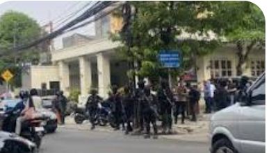 Brankas di Kafe de&rsquo;Clan Signature Dibongkar, Penyidik Temukan Tumpukan Uang