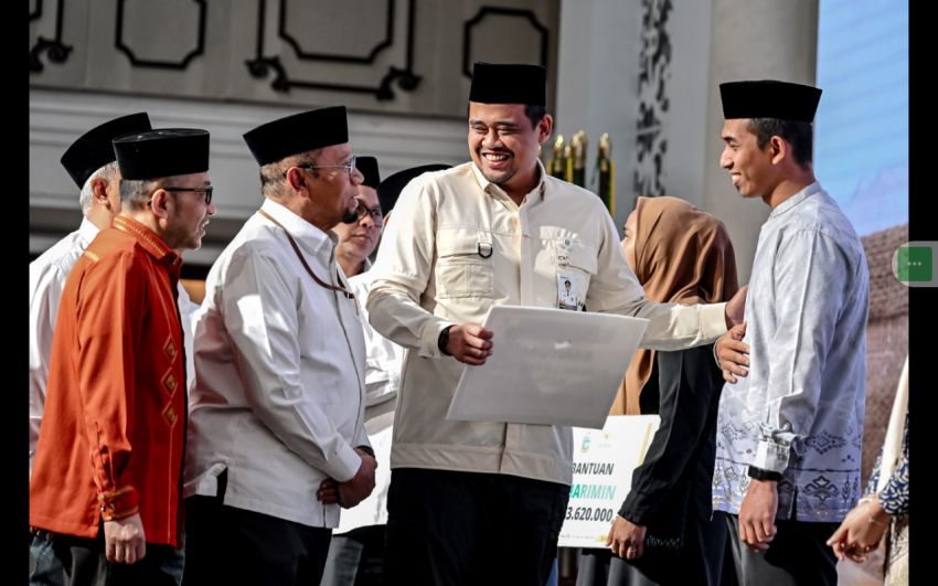 Gubernur Bobby Nasution Salurkan ZIS Rp3,5 Miliar kepada 5.051 Penerima Manfaat