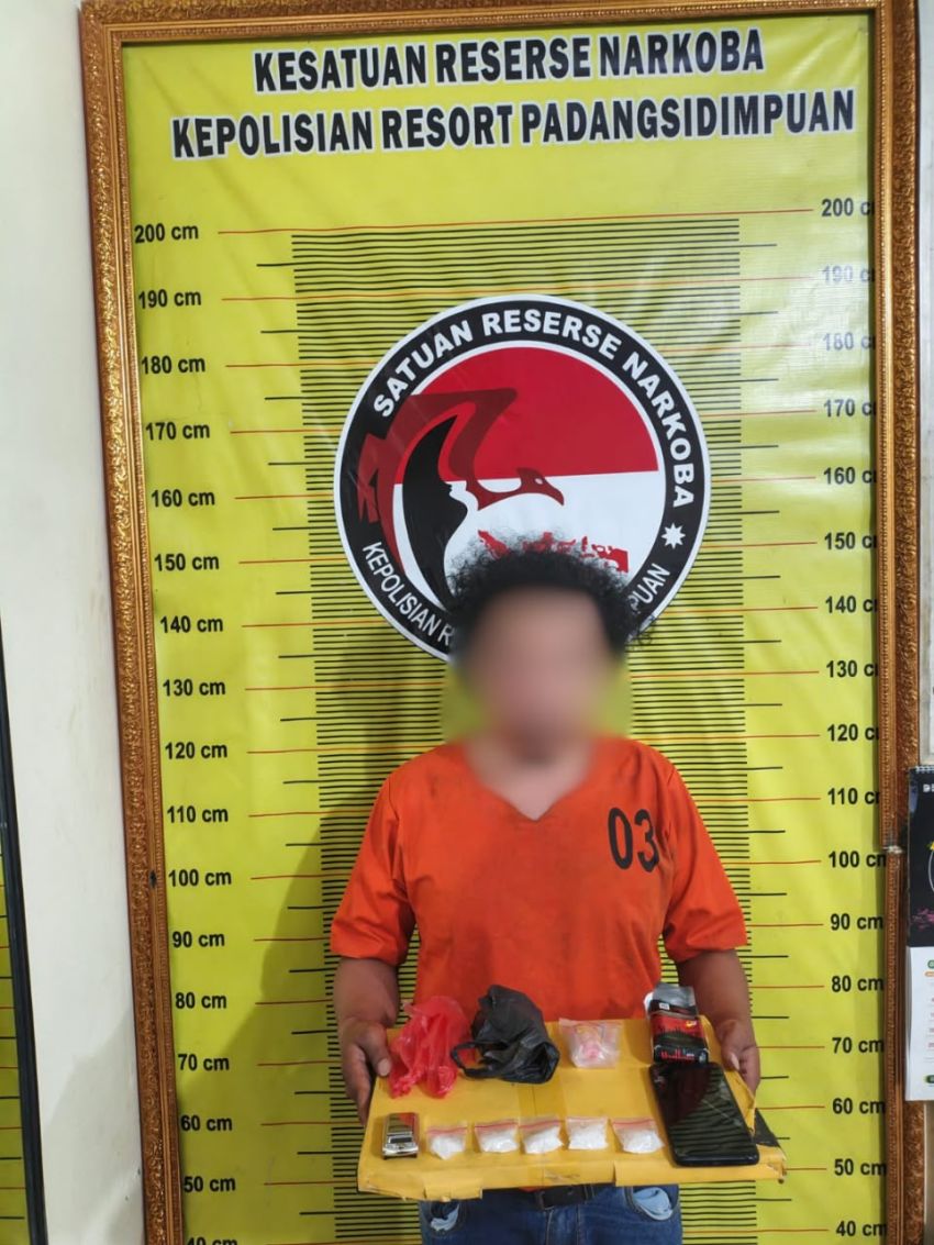 Dibekuk Satresnarkoba Polres Padangsidimpuan Tengah Malam! Pengedar Sabu di Pijarkoling Simpan Barang Bukti 23,84 Gram