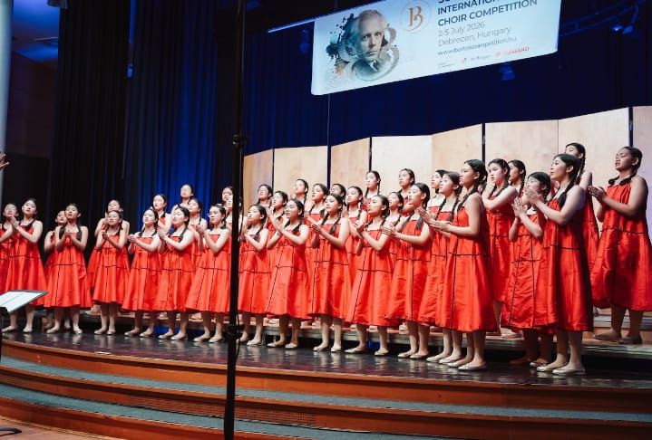 Avip Priatna Bersama Paduan Suara Anak The Resonanz Children&rsquo;s Choir Menjadi Juara Umum di Kompetisi Paduan Suara Kontemporer Bergengsi di Eropa