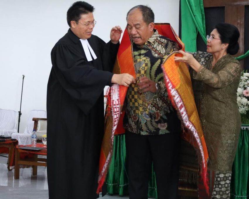 Hadiri Penahbisan Pendeta HKBP Kisaran Kota, Bupati Taufik Tegaskan Kerukunan Umat Beragama Kunci Utama Pembangunan Asahan