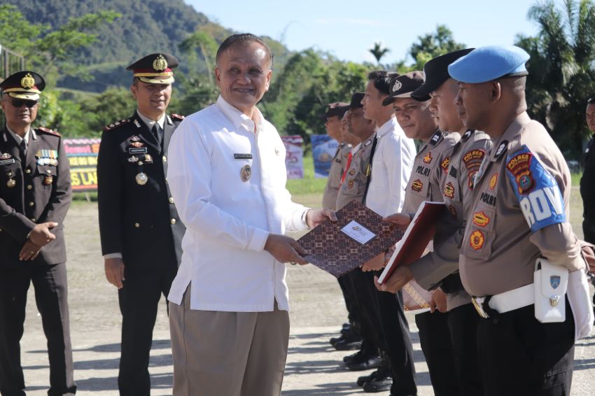 Wabup Pakpak Bharat Hadiri HUT Bhayangkara Ke 80