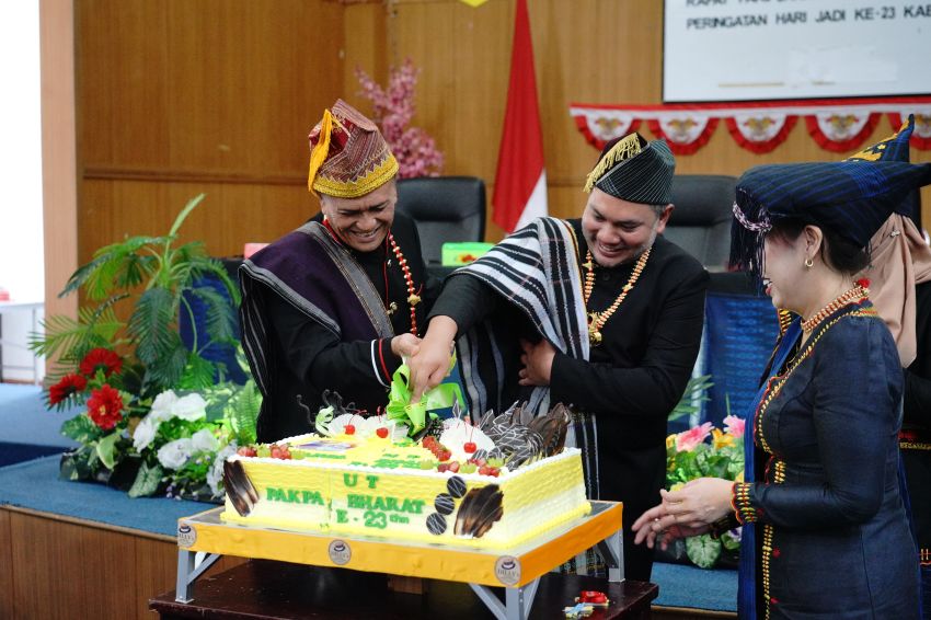 HUT Kab.Pakpak Bharat Ke 23 Tahun,DPRD Menggelar Sidang Istimewa