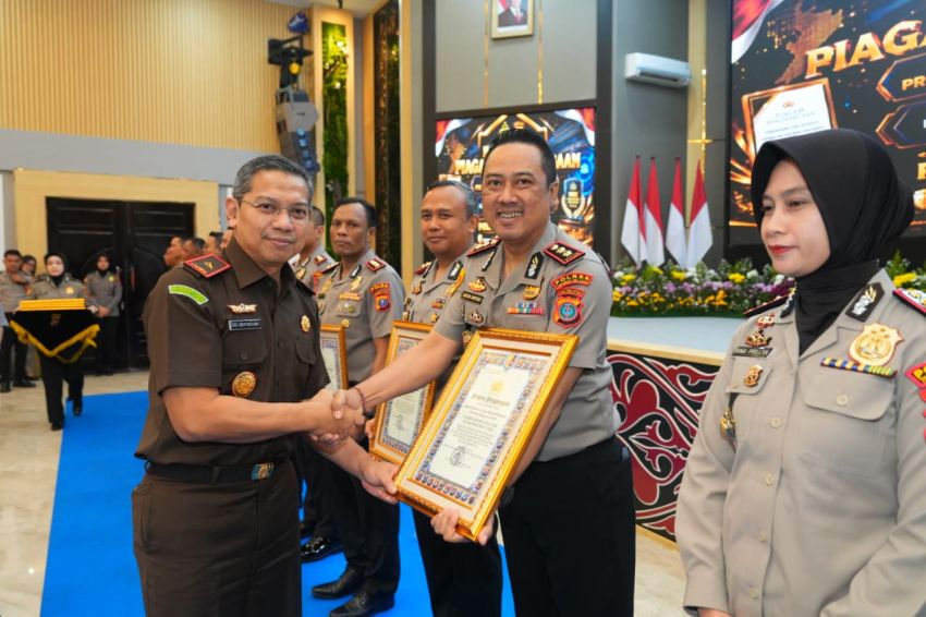 Polres Tapsel Raih Predikat Pelayanan Prima dari Kapolri, AKBP Anton Santoso Tegaskan Komitmen Layani Masyarakat Tanpa Diskriminasi