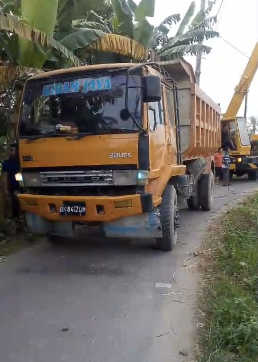 Galian C Ilegal di Kampung Karo Diduga Kebal Hukum, Jalan Pancasila Terancam Hancur, Warga Resah Debu Bertebaran