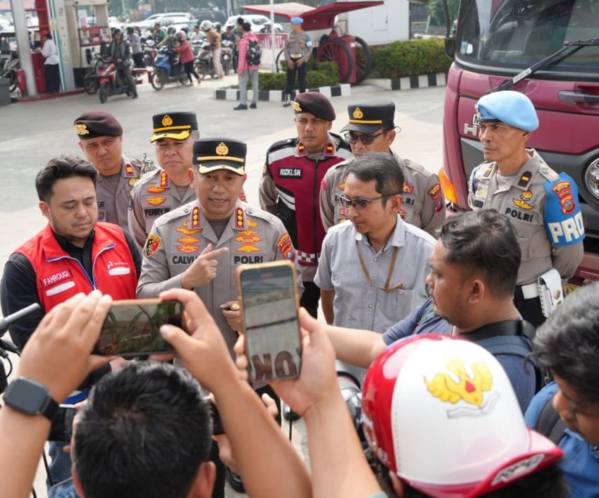 Polda Sumut dan Polrestabes Medan Kawal Distribusi BBM, Pastikan Pasokan dan Pelayanan di SPBU Berjalan Lancar