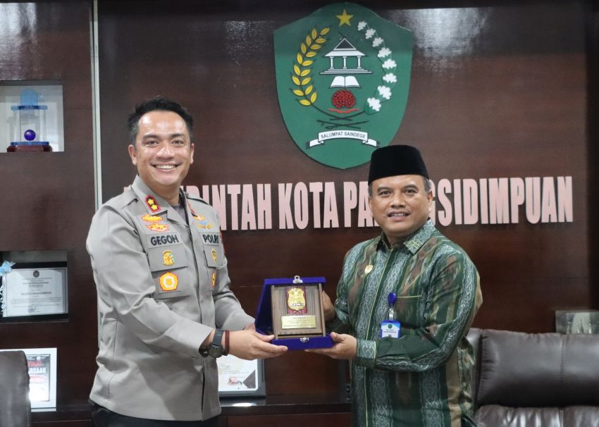 Kapolres Padangsidimpuan AKBP Noval Nanusa Gegoh Desky Jalin Silaturahmi dengan Wali Kota, Perkuat Sinergi Jaga Kamtibmas dan Pelayanan Masyarakat