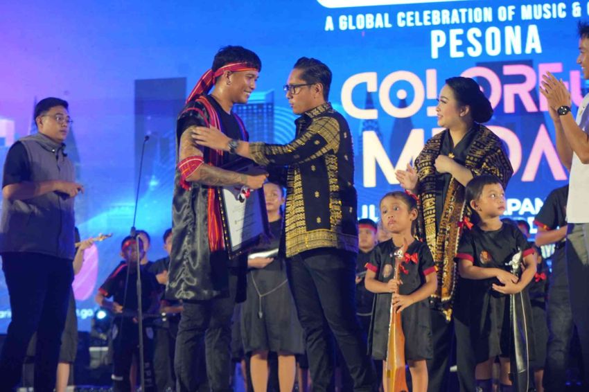 Ribuan Warga Padati Pesona Colorful Medan, Pecahkan Rekor Dunia Permainan Kulcapi
