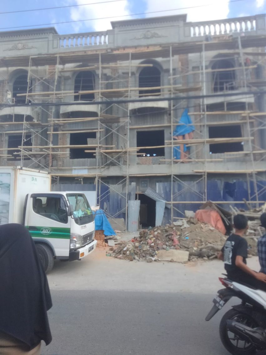 LSM LARaS : Tindak Bangunan Dijalan Tangkul 14 Unit Disulap 26 Unit, Dijalan Budi Utomo 3 Tiga Lantai Disulap 4 Unit 3 Lantai Setengah, Komisi D DPRD